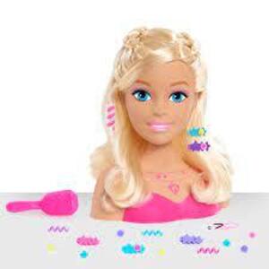 DESCRIPTION: (2) FASHIONISTAS STYLING HEAD BRAND/MODEL: BARBIE INFORMATION: 20 PECES RETAIL$: $11.00 EA SIZE: 8IN QTY: 2