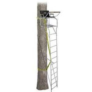 DESCRIPTION: (1) DELUXE EXTRA WIDE SINGLE MAN LADDER TREE STAND BRAND/MODEL: REALTREE RETAIL$: $125.00 SIZE: 16' QTY: 1