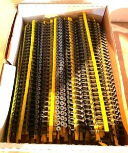 BOX OF QUICK LOADING COLALTED SCREW STRIPS