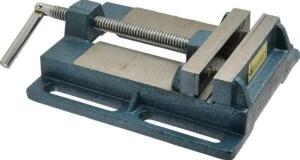 DESCRIPTION: (1) DRILL PRESS VISE BRAND/MODEL: INTERSTATE/428-8405 INFORMATION: CAST IRON/'JAW OPENING CAPACITY: 4-5/8" RETAIL$: 129.02 SIZE: 9.65"L X