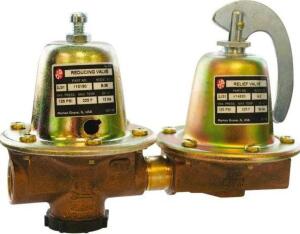 DESCRIPTION: (1) DUAL CONTROL REGULATE RELIEF VALVE BRAND/MODEL: BELL & GOSSETT/110199LF INFORMATION: LEAD FREE BRASS/MAX PSI: 125 PSI RETAIL$: 215.38