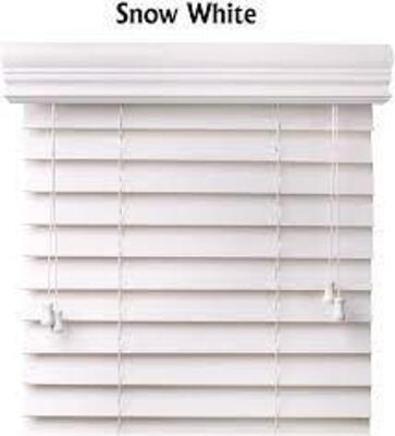 DESCRIPTION: (2) SETS OF BLINDS BRAND/MODEL: RIVIERA INFORMATION: WHITE RETAIL$: $43.50 EA SIZE: 2" QTY: 2