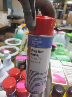 DESCRIPTION: (6) SPRAY PAINT BRAND/MODEL: CLASS C SOLUTIONS GROUP #BD1381 INFORMATION: FORD RED RETAIL$: $8.76 SIZE: 12 OZ QTY: 6