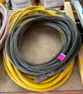 (2) HEAVY DUTY PNEUMATIC AIR HOSES