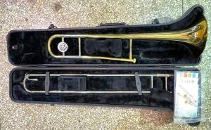 JUPITER JSL-432L TROMBONE W/ CASE