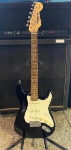 FENDER STRATOCASTER ELECTRIC GUITAR IN BLACK