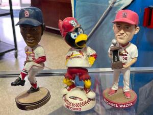 (3) - PC. CARDINAL BOBBLE HEAD SET