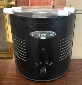 UV AIR PURIFIER