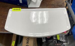 CHAMPION 4 MAX TOILET TANK LID