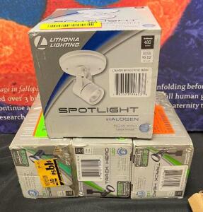 LIGHTING 4-PACK - (1) SPOT LIGHT WITH (3) TRACK LIGHT HEADS