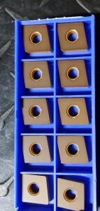 (20) CARBIDE TURNING INSERTS