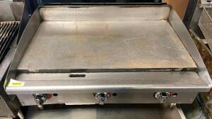 STAR MAX 36" COUNTER TOP GAS GRIDDLE.
