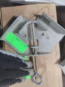 DESCRIPTION: (4) 90 DEGREE GALVANIZED STEEL CLAMPS BRAND/MODEL: UNKNOWN QTY: 4