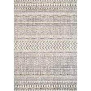 DESCRIPTION: (1) AREA RUG BRAND/MODEL: NULOOM #ECRK02A INFORMATION: GRAY RETAIL$: $100.00 SIZE: 4X6 QTY: 1