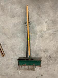 SNOW SHOVEL SET