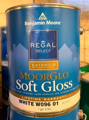 (3) REGAL SELECT MOORGLO SOFT GLOSS- WHITE