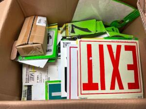 BOX OF ASSORTED ADDRESS NUMBERS AND ASSORTED SIGNS