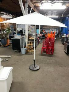 DESCRIPTION: HOGAN 8' WHITE CANVAS UMBRELLA W/ STAND AND POLE BRAND / MODEL: HOGON LOCATION: BAY 7 QTY: 1