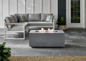 RECTANGULAR STEEL FIRE PIT IN DECORATIVE CONCRETE