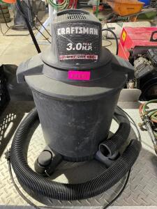 DESCRIPTION: CRAFTSMAN 6 GALLON WET / DRY SHOP VAC LOCATION: SHOP QTY: 1