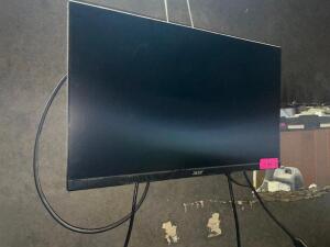 DESCRIPTION: 20" FLAT SCREEN MONITOR W/ WALL MOUNT SIZE: 20" LOCATION: SHOP QTY: 1