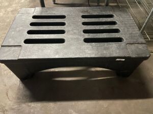 36" HEAVY DUTY BLACK DUNNAGE RACK