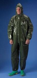 DESCRIPTION: (3) CHEMICAL RESISTANT COVERALLS BRAND/MODEL: LAKELAND/PBL40130-XL INFORMATION: GREEN/HOODED/ZIPPER RETAIL$: 29.55 EACH SIZE: XL QTY: 3