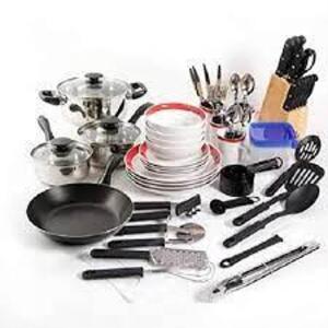 DESCRIPTION: (1) HOME ESSENTIAL TOAL KITCHEN KIT BRAND/MODEL: GIBSON #98141.83RM RETAIL$: $83.99 EA SIZE: 83 PIECE QTY: 1