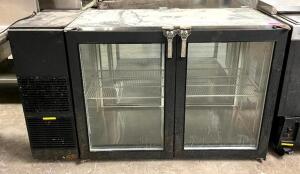 DESCRIPTION: 5' 4-DOOR PASS-THRU BACK BAR COOLER BRAND/MODEL: GLASTENDER PT60-L6-GNH SIZE: 60" QTY: 1