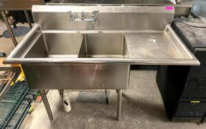 DESCRIPTION: 2-COMPARTMENT STAINLESS STEEL SINK WITH RIGHT SIDE DRAIN BOARD SIZE: 53" QTY: 1
