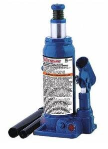 DESCRIPTION: (1) BOTTLE JACK BRAND/MODEL: WESTWARD/3ZC60 INFORMATION: BLUE/LIFTING CAPACITY: 6 TON RETAIL$: 72.24 SIZE: 4-3/8" X 4" QTY: 1