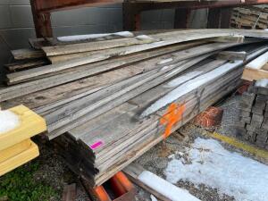 DESCRIPTION: (75) PIECES OF 6" X 1 "X 16' OAK BOARDS. SIZE: 6" X 1" X 16' LOCATION: OUTSIDE. THIS LOT IS: SOLD BY THE PIECE QTY: 75