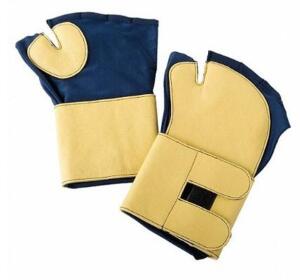 DESCRIPTION: (4) ANTI-VIBRATION GLOVES BRAND/MODEL: CONDOR/2HEV6 INFORMATION: BLUE & GOLD/GEL PAD RETAIL$: 17.11 EACH SIZE: MEDIUM QTY: 4