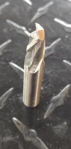 DESCRIPTION: (1) COBALT SQ. END MILL BRAND/MODEL: HERTEL 7128604 RETAIL$: $17.33 SIZE: 8mm DIA 9/16" LOC 3/8" SD QTY: 1