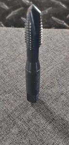 DESCRIPTION: (2) HSS SPIRAL POINT PLUG CHAMFER TAP BRAND/MODEL: OSG 2886001 RETAIL$: $12.05 EA SIZE: 3/8-16 UNC QTY: 2