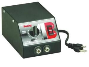 DESCRIPTION: (1) RESISTANCE SOLDERING POWER UNIT BRAND/MODEL: AMERICAN BEAUTY/105A12 INFORMATION: 250-WATT/HEAVY-DUTY ALUMINUM RETAIL$: 652.37 SIZE: 6