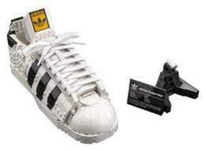 DESCRIPTION: (1) ADIDAS ORIGINAL SUPERSTAR BRAND/MODEL: LEGO #10282 RETAIL$: $80.00 EA QTY: 1