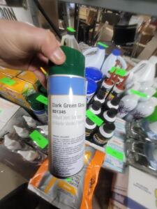 DESCRIPTION: (6) GLOSS SPRAY PAINT BRAND/MODEL: CLASS 3 SOLUTIONS BD1345 INFORMATION: DARK GREEN RETAIL$: $8.48 EA SIZE: 12 OZ QTY: 6