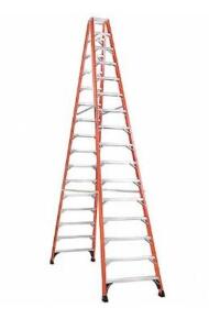 (1) FIBERGLASS TWIN STEPLADDER