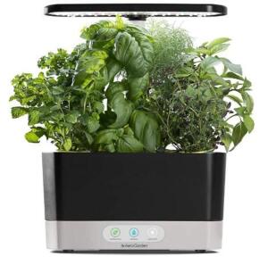 (1) HARVEST INDOOR GARDEN