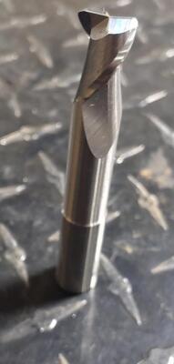 (4) REDUCED SHANK ROUGHING/FINISHING END MILL