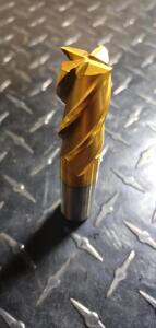 (1) HSS SQ. END MILL