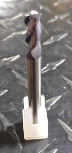 (1) SOLID CARBIDE ROUGHING END MILLL