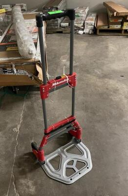 MILWAUKEE 150 LB HAND TRUCK