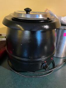 DESCRIPTION: WINCO SOUP CROCK WARMER BRAND / MODEL: WINCO ESW-S66 LOCATION: SEATING QTY: 1