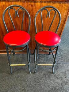 DESCRIPTION: (2) 30" METAL FRAMED BAR STOOLS W/ RED VINYL SEAT CUSHIONS BRAND / MODEL: MTS SIZE 30" LOCATION: SEATING THIS LOT IS: SOLD BY THE PIECE Q