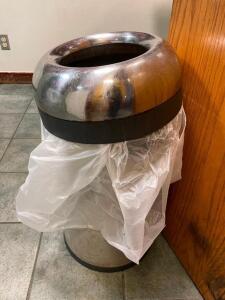 DESCRIPTION: (5) CYLINDER TRASH CANS W/ STAINLESS LIDS. LOCATION: SEATING THIS LOT IS: SOLD BY THE PIECE QTY: 5