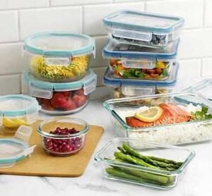 DESCRIPTION: (1) GLASS FOOD STORAGE SET BRAND/MODEL: SNAPWARE/1103106 INFORMATION: CLEAR/18-PIECES/AIRTIGHT LEAK-PROOF RETAIL$: 32.99 QTY: 1