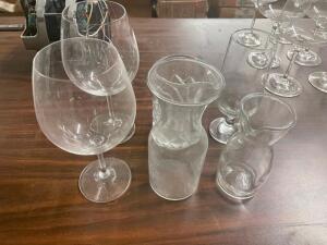 DESCRIPTION: (6) ASSORTED BAR GLASSES LOCATION: 7 THIS LOT IS: ONE MONEY QTY: 1