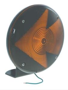 DESCRIPTION: (4) TURN LAMP BRAND/MODEL: IFS/1503-78303 INFORMATION: ARROW LENS/AMBER RETAIL$: 35.50 EACH SIZE: 7"DIA QTY: 4